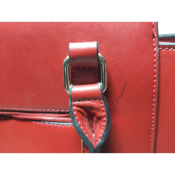 Davis and Towne The Camilla Red Leather w/Gold Color Hardware Strip Lining - Picture 5 of 9